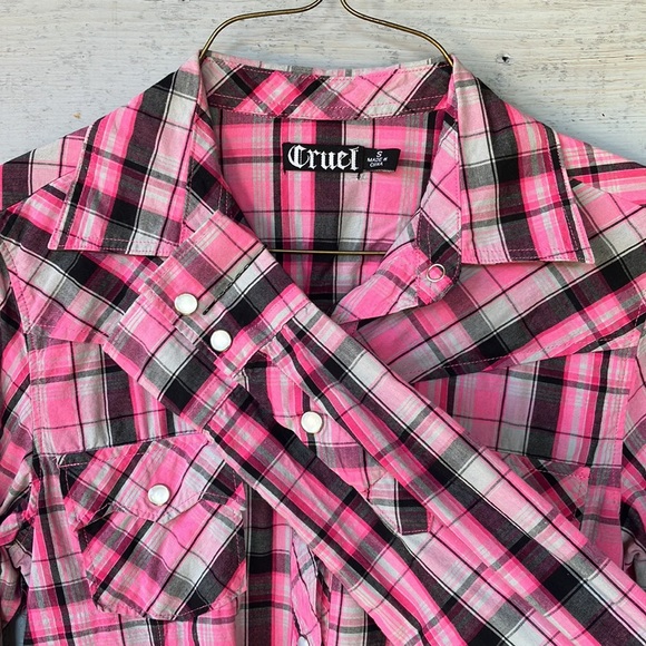 Women’s small, cruel girl, long sleeve, pearl snap shirt - Picture 2 of 8